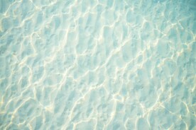 清澈的海水