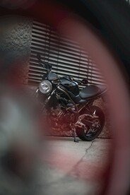 摩托车