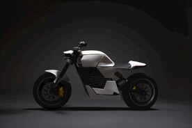 摩托车