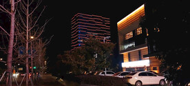 城市酒店建筑夜景