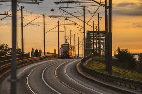 铁路上的夕阳