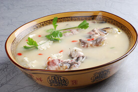菜豆腐炖河鲜
