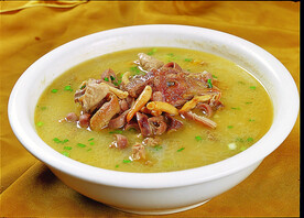 肚子土鸡煲