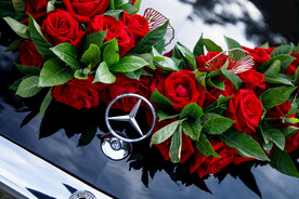 婚礼鲜花车饰