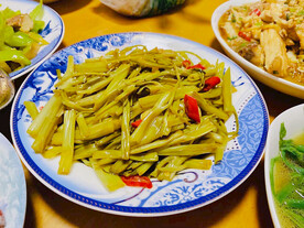 酸辣空心菜梗 