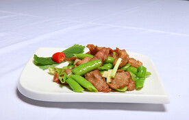 虎皮尖椒炒爽肉