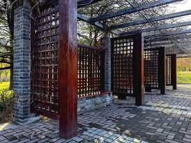 公园古典建筑物亭子