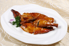 脆皮乳香鸡