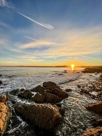 唯美海岸礁石日出