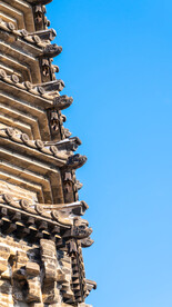 辽宁抚顺高尔山辽代古塔塔檐特写