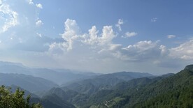 崇山峻岭