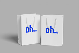 纸质白色购物袋手提袋PSD样机