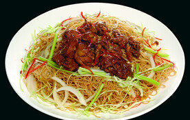 本地鸡炒米粉