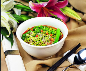 酸汤菠菜面
