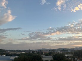 城市一角的天空