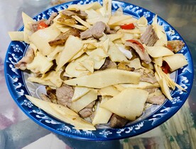 猪肉炒笋片