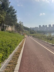 江边跑道