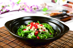 砂锅油麦菜