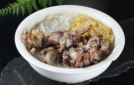 羊蝎子炖酸菜