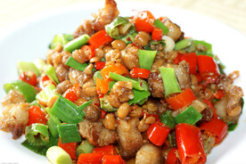 油渣炒腊八豆