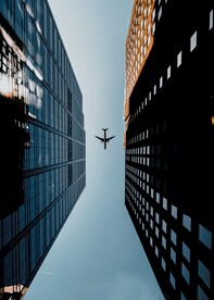 仰视天空建筑         