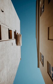 仰视天空建筑         