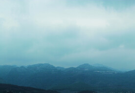 山 