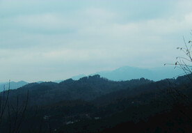 山 