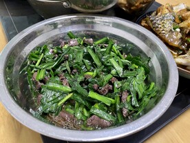 鸭血韭菜