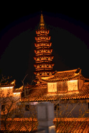 万佛塔 
