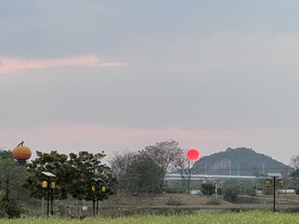 大山晚间风景