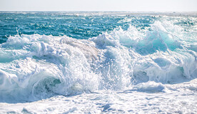 海浪浪花摄影