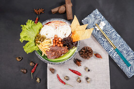 大碗牛肉螺蛳粉