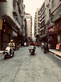 城中村街道拍摄