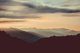 远山背景
