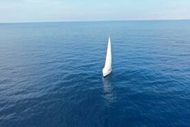 帆船航行