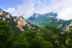远山天空