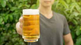 啤酒