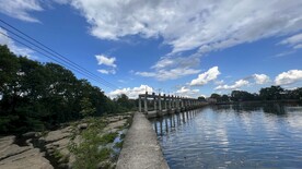 湖光溪景
