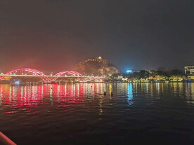 拱桥夜景