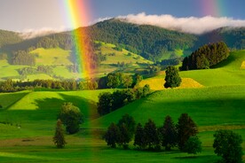 彩虹草原风景