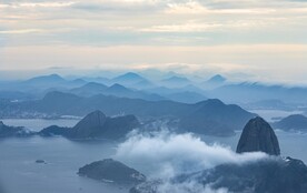群山背景