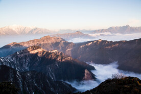 群山背景