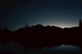 山水与星空