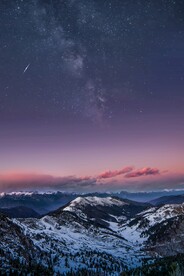 星空与山脉云