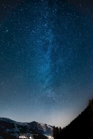 山与星空