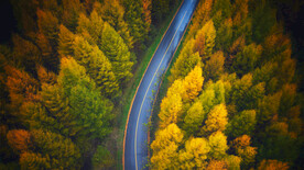 偏僻郊区公路
