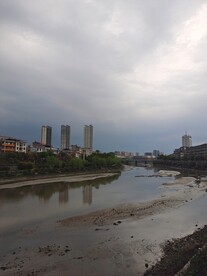 河岸