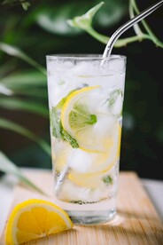 冰柠檬水