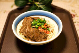 牛肉热干面